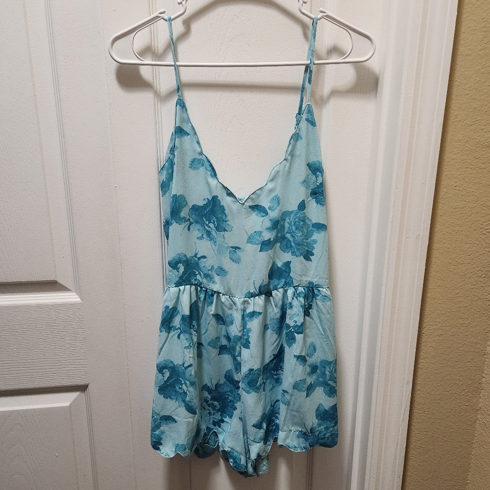 Mimi Chica Scalloped Floral Romper Turquoise Size Large
